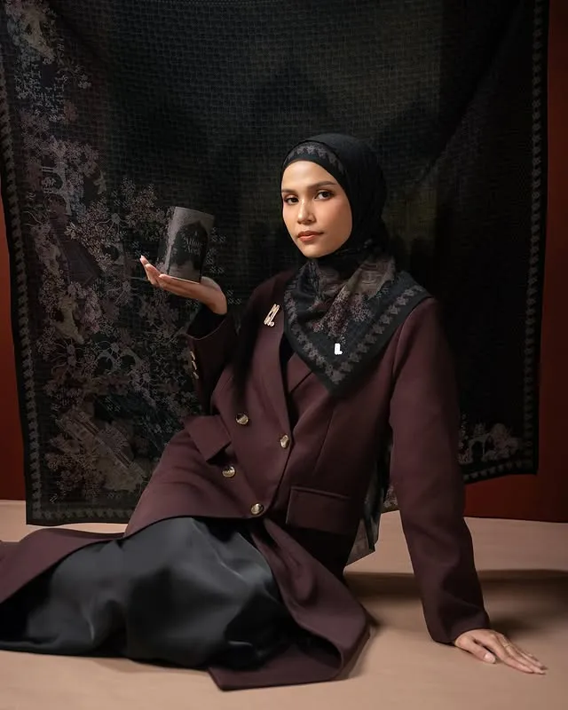 memilih hijab sesuai warna kulit