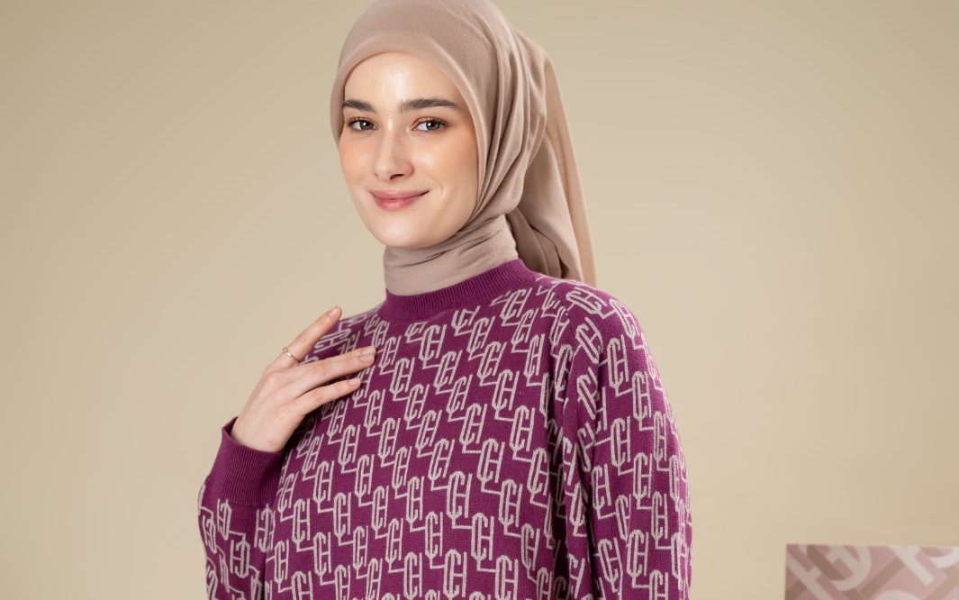 Inspirasi OOTD Sweater Hijab Fashionable