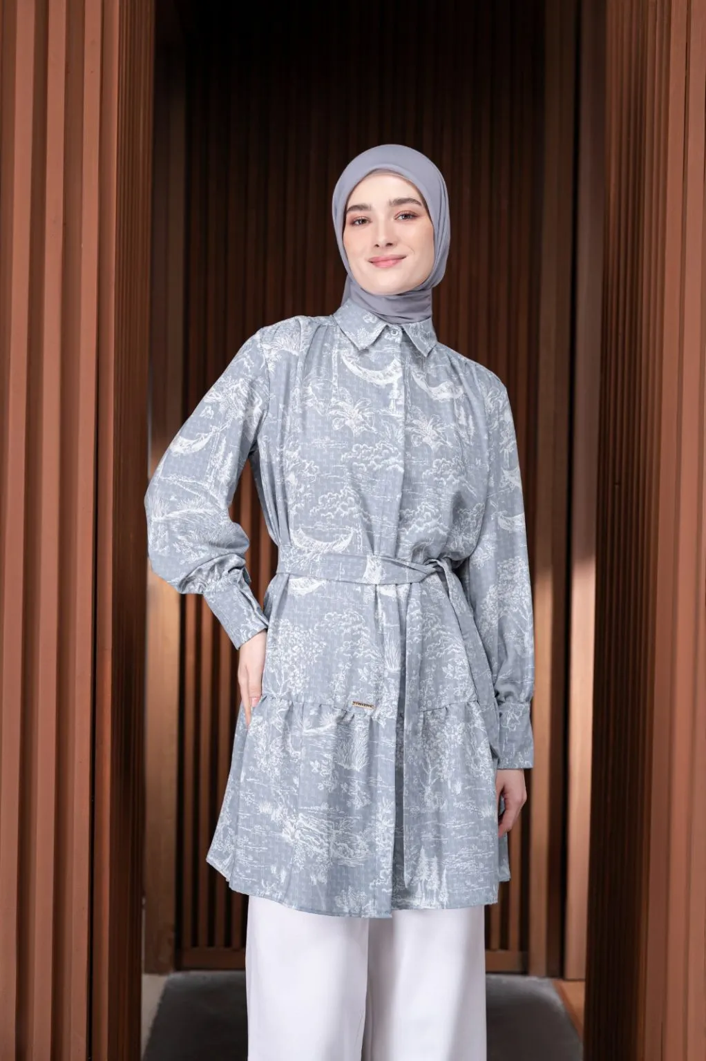 ootd celana putih