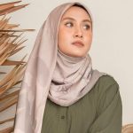 Warna jilbab yang cocok untuk baju warna army