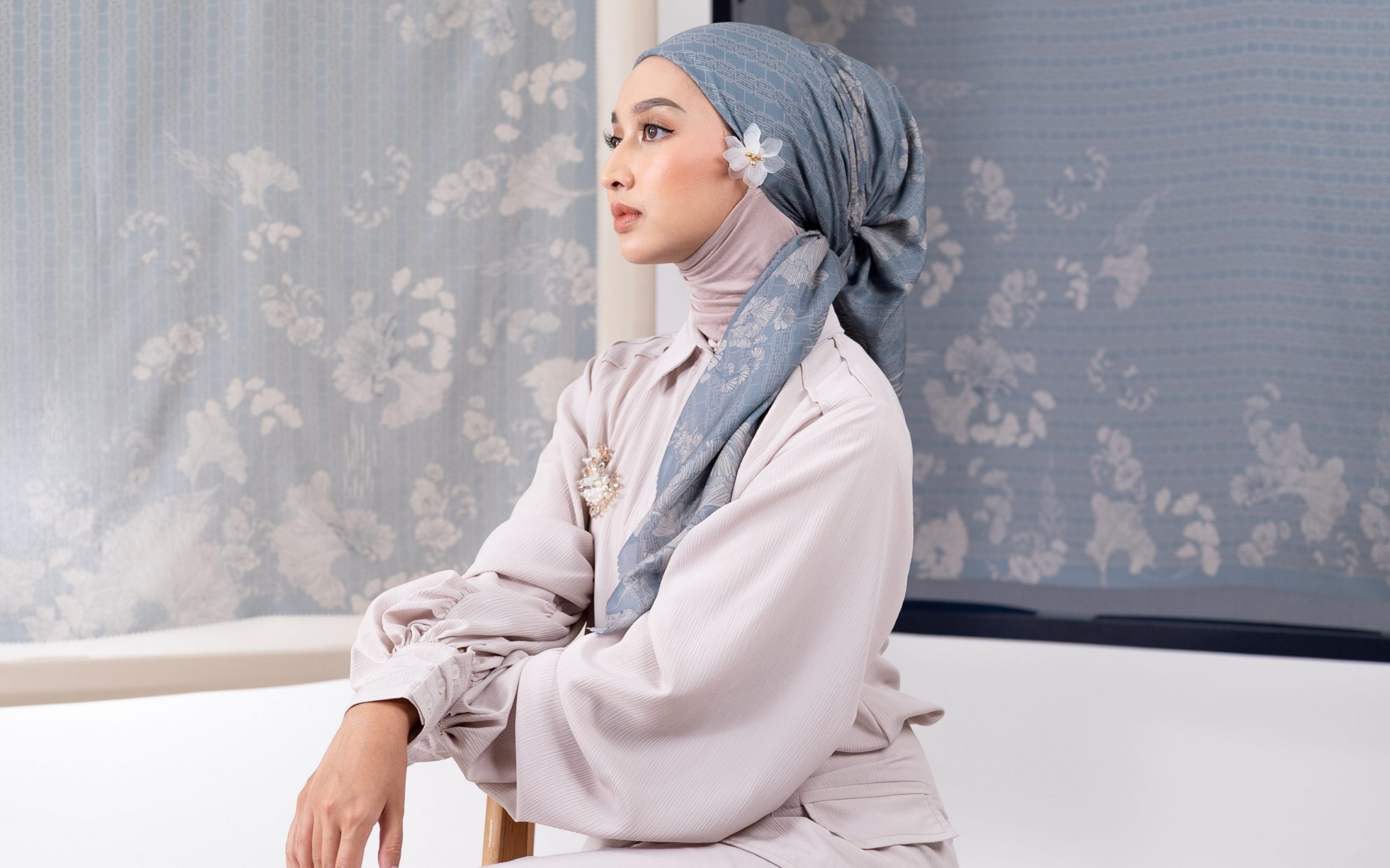 Ini Daftar Warna Jilbab yang Cocok untuk Kulit Sawo Matang