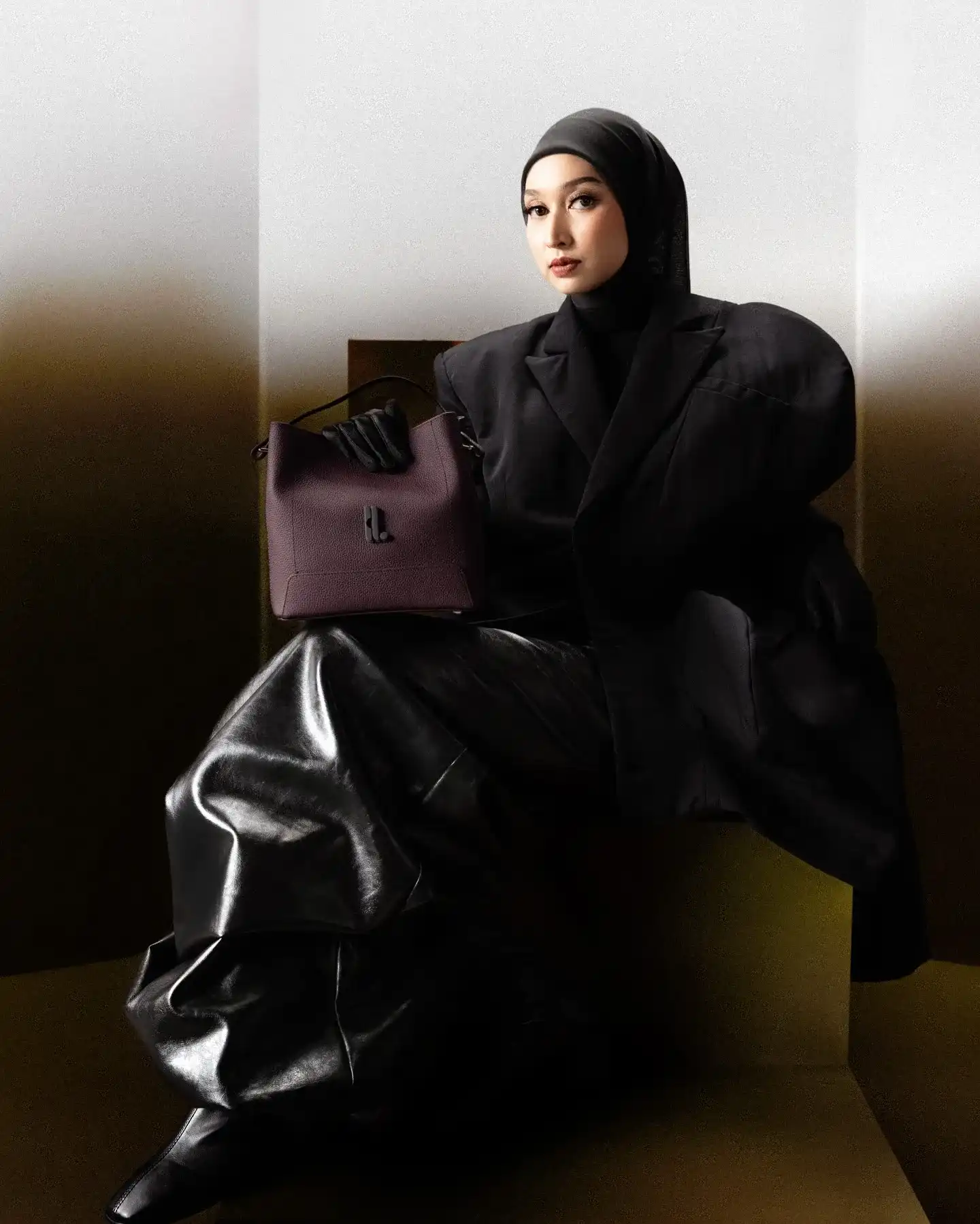 outfit baju hitam