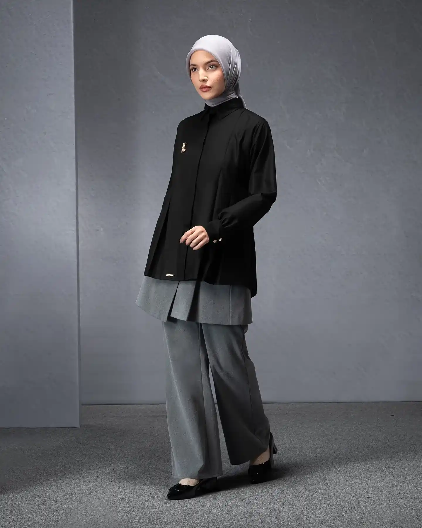 outfit baju hitam