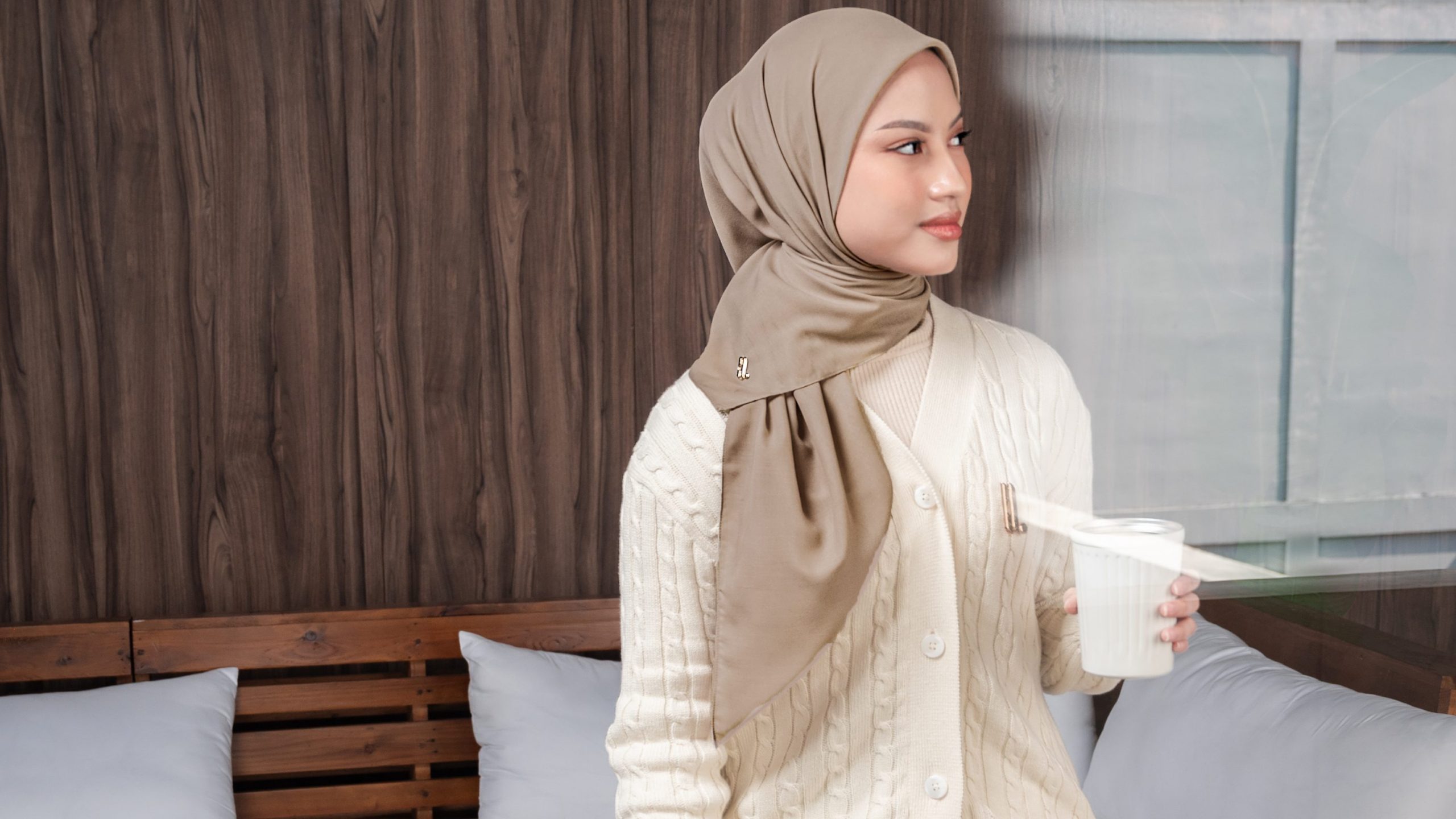 8 Ide OOTD Hijab Casual untuk Hangout, Santai tapi Tetap Stylish