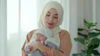 Merawat Bayi Baru Lahir