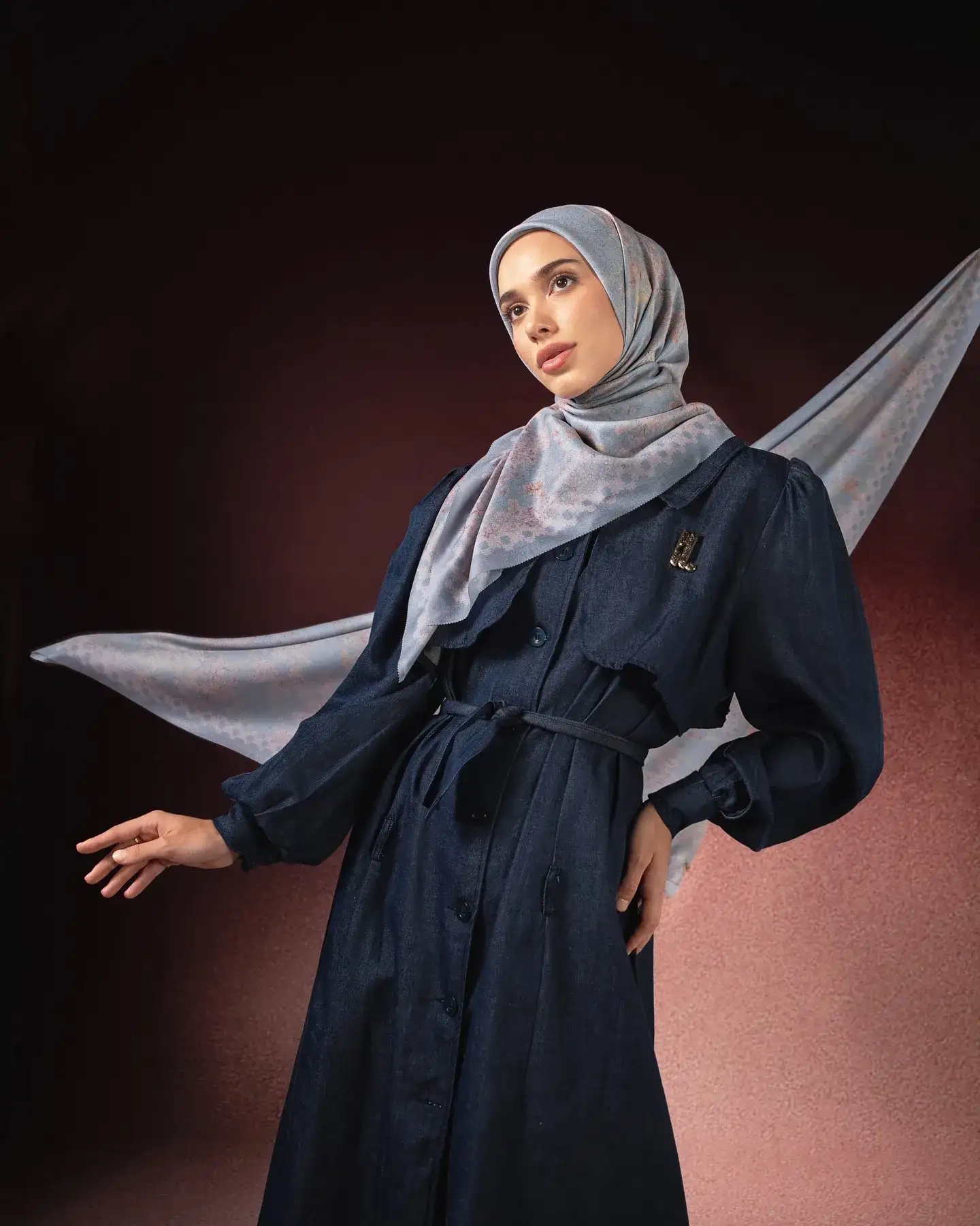 baju warna navy cocok dengan jilbab warna apa