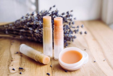 Manfaat Lip Balm