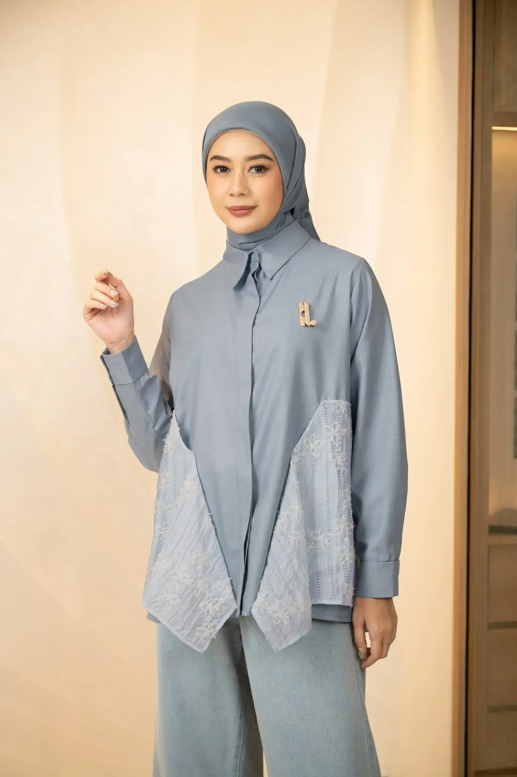 kemeja wanita