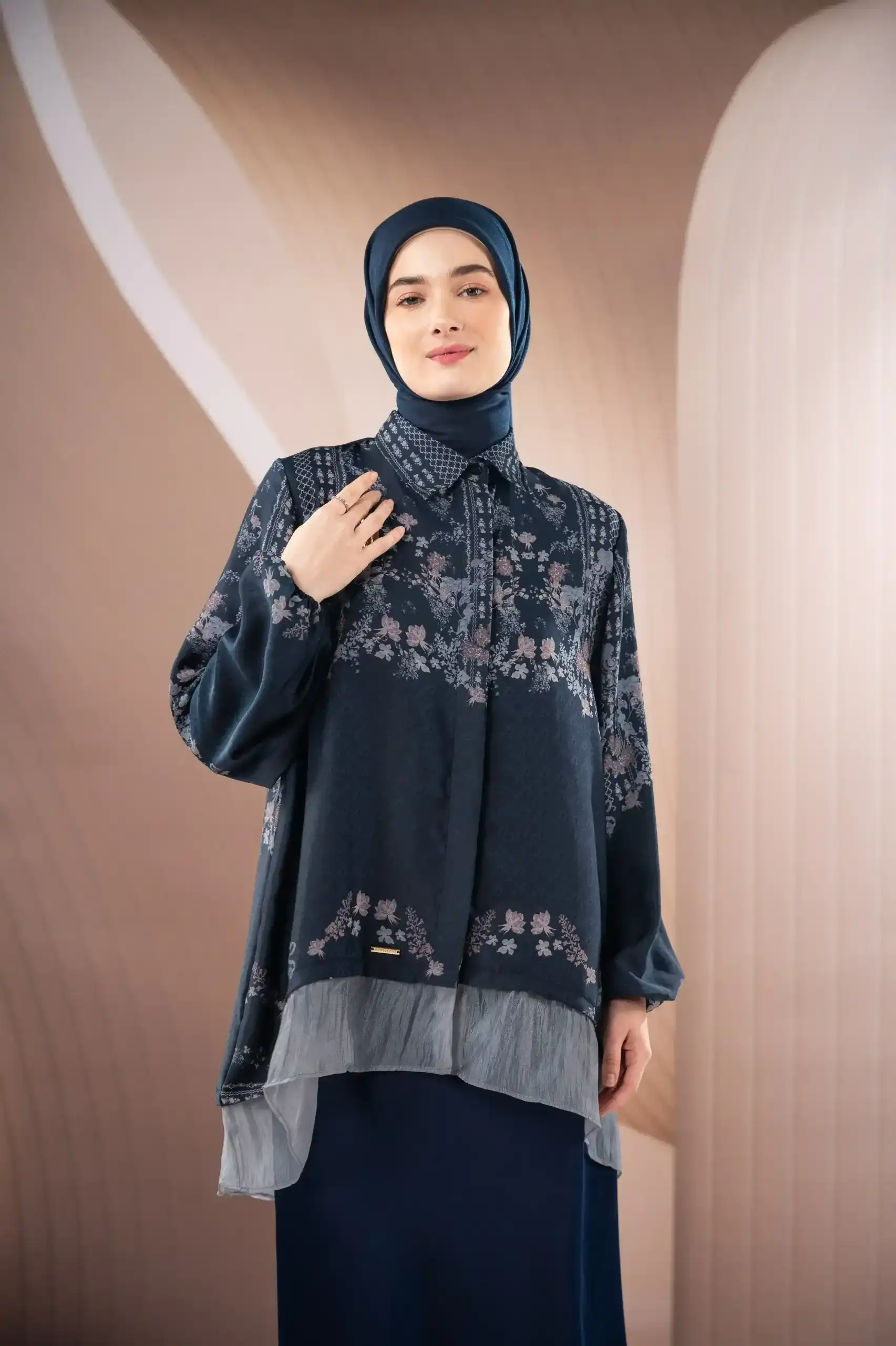 kemeja wanita