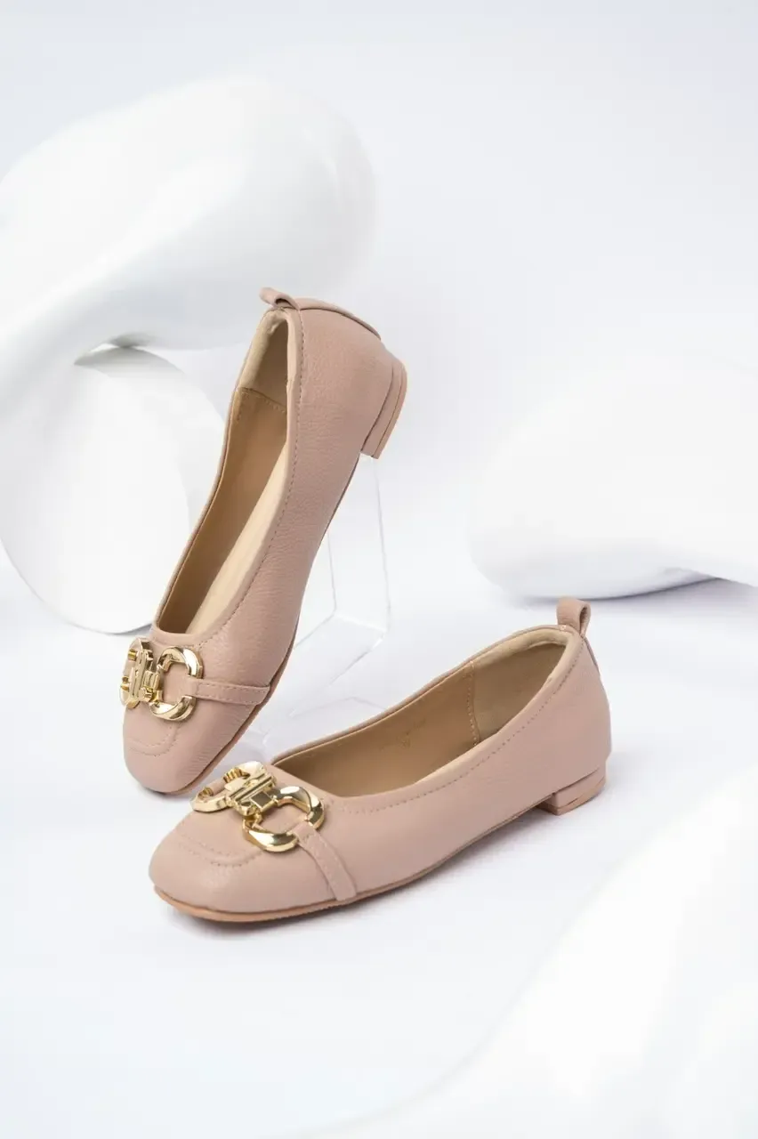sepatu sandal wanita