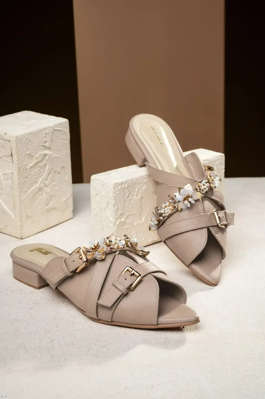 sepatu sandal wanita