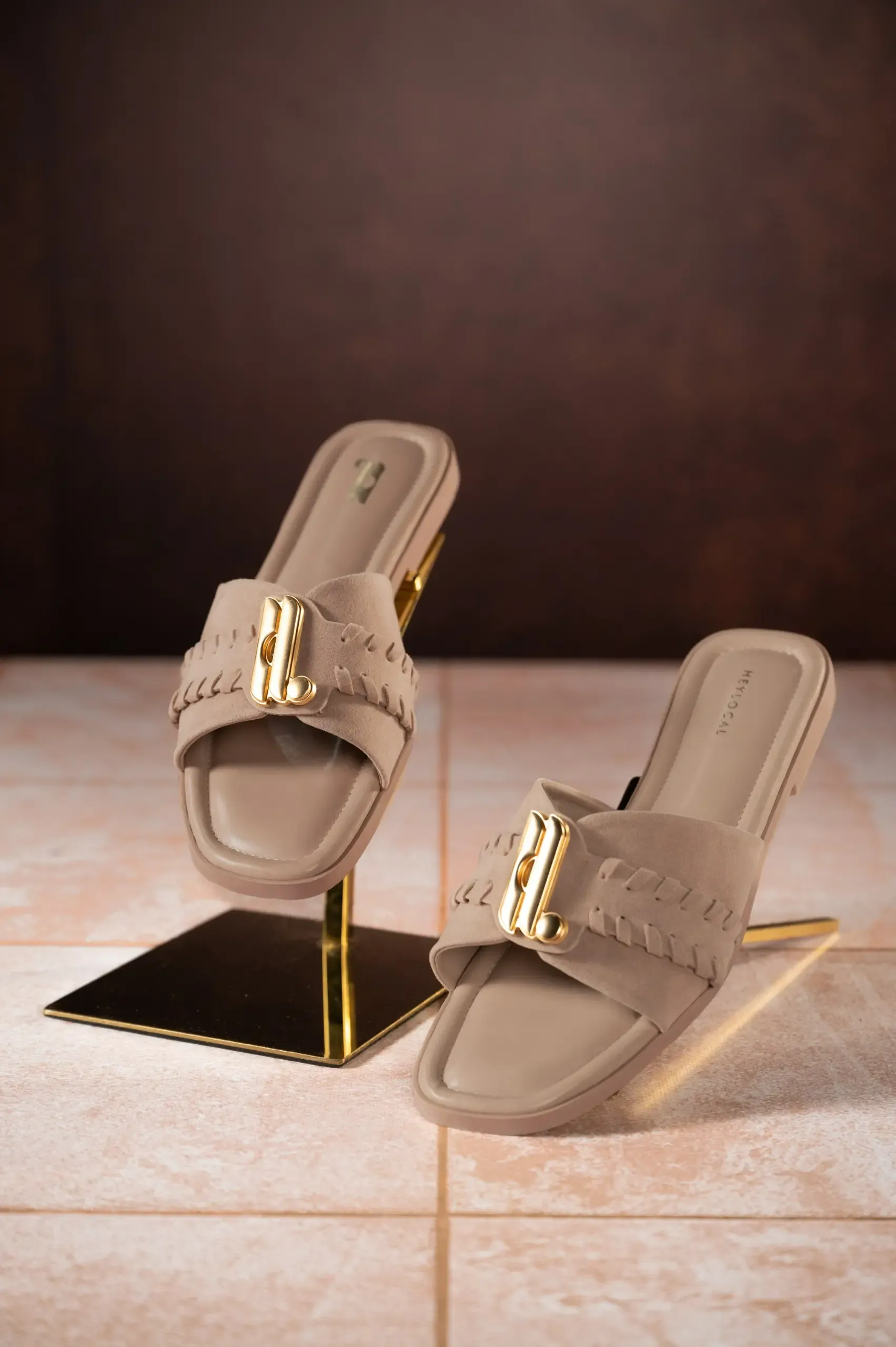 sepatu sandal wanita