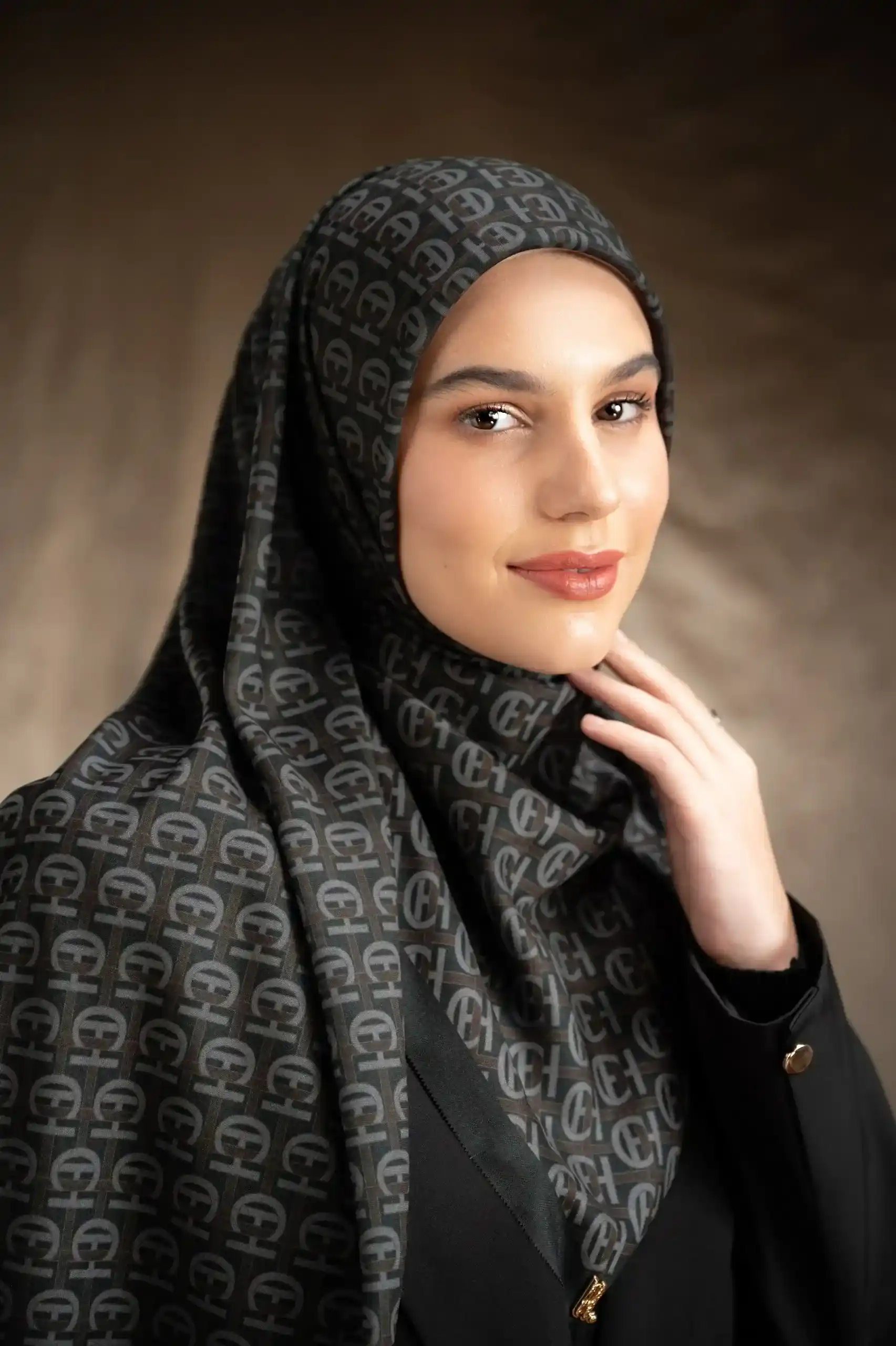 baju kuning cocok dengan jilbab warna apa